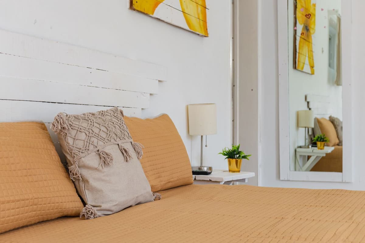 Habitación triple estándar | Tabla de planchar con plancha y wifi gratis