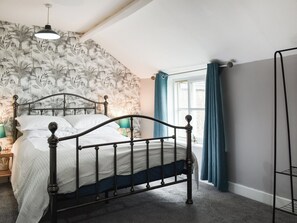 4 quartos, Wi-Fi de cortesia, roupa de cama