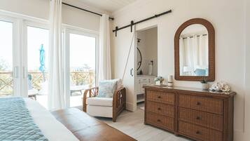 3 bedrooms, in-room safe, iron/ironing board, free WiFi