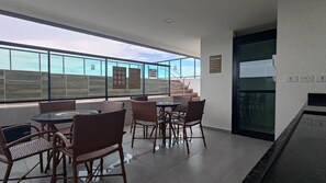Apartment | Dining