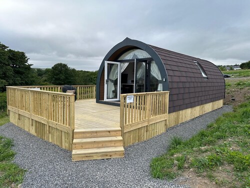 Byrnside Lodge - Luxury Glamping Pod - Sleeps 4+2 - Situated along the NC500