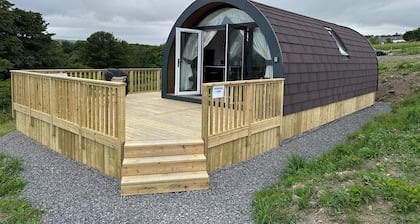 Byrnside Lodge - Luxury Glamping Pod - Sleeps 4+2 - Situated along the NC500