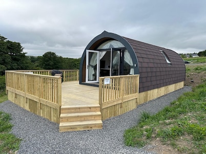 Luxury Highlands Glamping Pod - Sleeps 4+2 - Gorgeous Views - Along the NC500