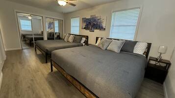 2 bedrooms, iron/ironing board, travel cot, free WiFi