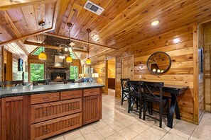Dining - Peaceful Retreat | Games | Horseshoe Pit | Hot Tub (Broken Bow)