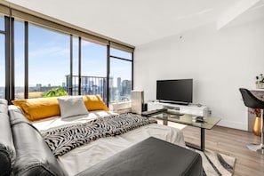 1 bedroom, desk, iron/ironing board, WiFi