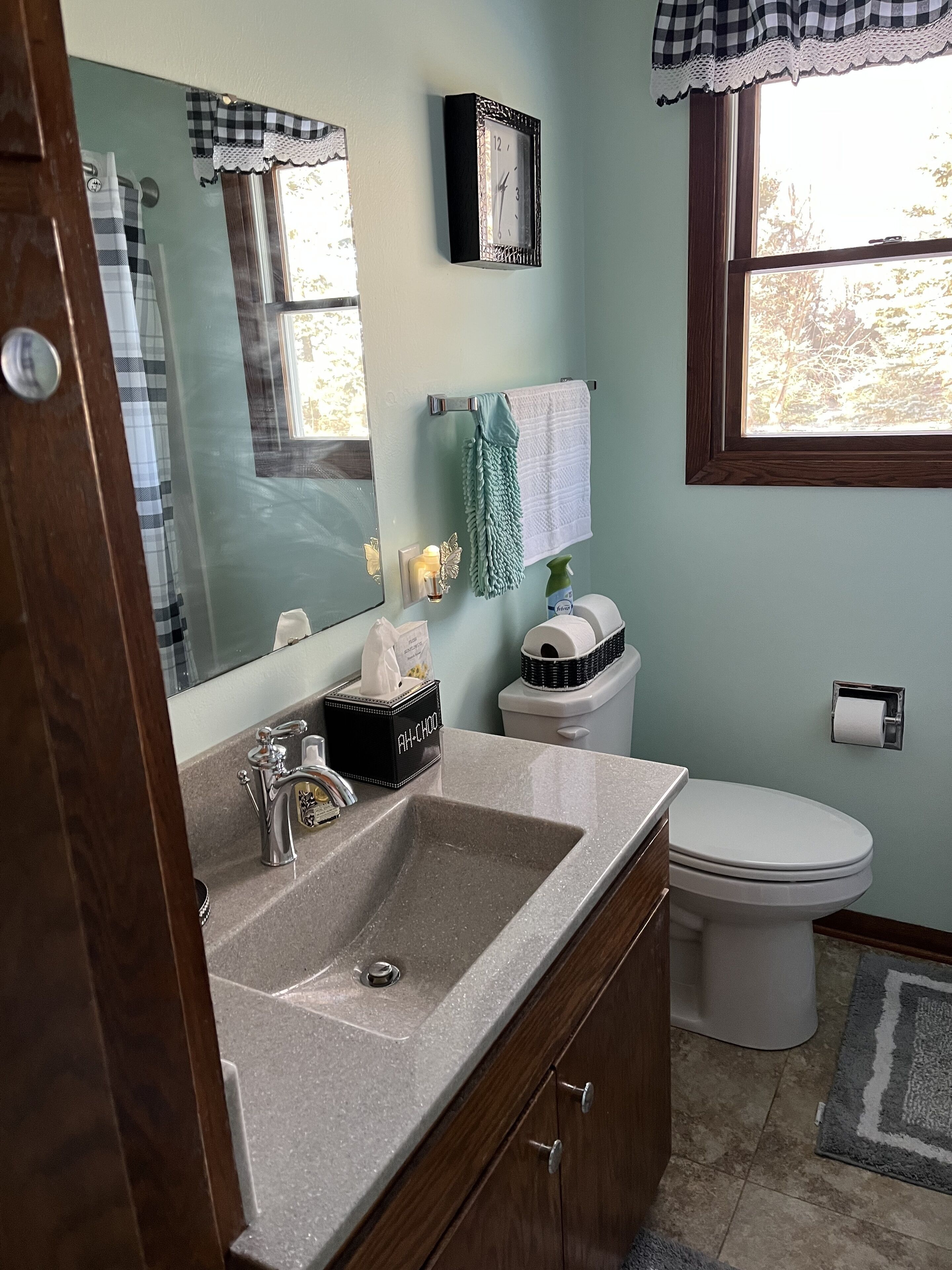 Shower, eco-friendly toiletries, hair dryer, towels