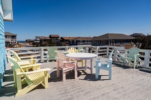 Outdoor dining - Gilbert - Offshore Beach Club (Buxton)