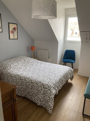 2 Schlafzimmer, Bügeleisen/Bügelbrett, WLAN, Bettwäsche