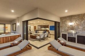 Interior - Beachfront 2 Bedroom Luxury Condo in Exclusive Diamante Golf (Cabo San Lucas)