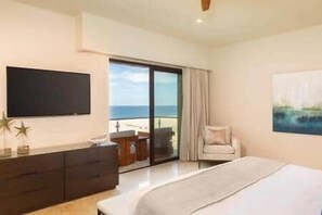 1 bedroom, in-room safe, iron/ironing board, free WiFi