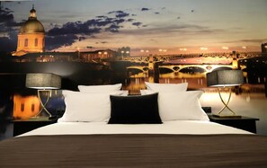 1 bedroom, desk, free WiFi, bed sheets