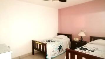 2 camere, ferro/asse da stiro, Wi-Fi, lenzuola