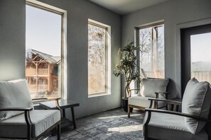 TV, fireplace - Fully Loaded l Heated Pool l Game Room l Hot Tub (Sevierville)