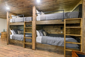 4 habitaciones, wifi gratis y ropa de cama 