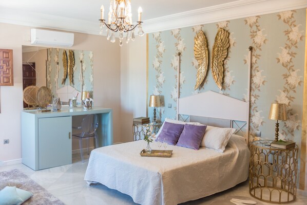 7 habitaciones, tabla de planchar con plancha y wifi gratis 