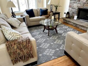 Living area - 3BR Home In Hemlock Farms w Deck (Lords Valley)