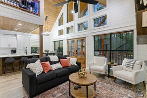 TV connectée, cheminée