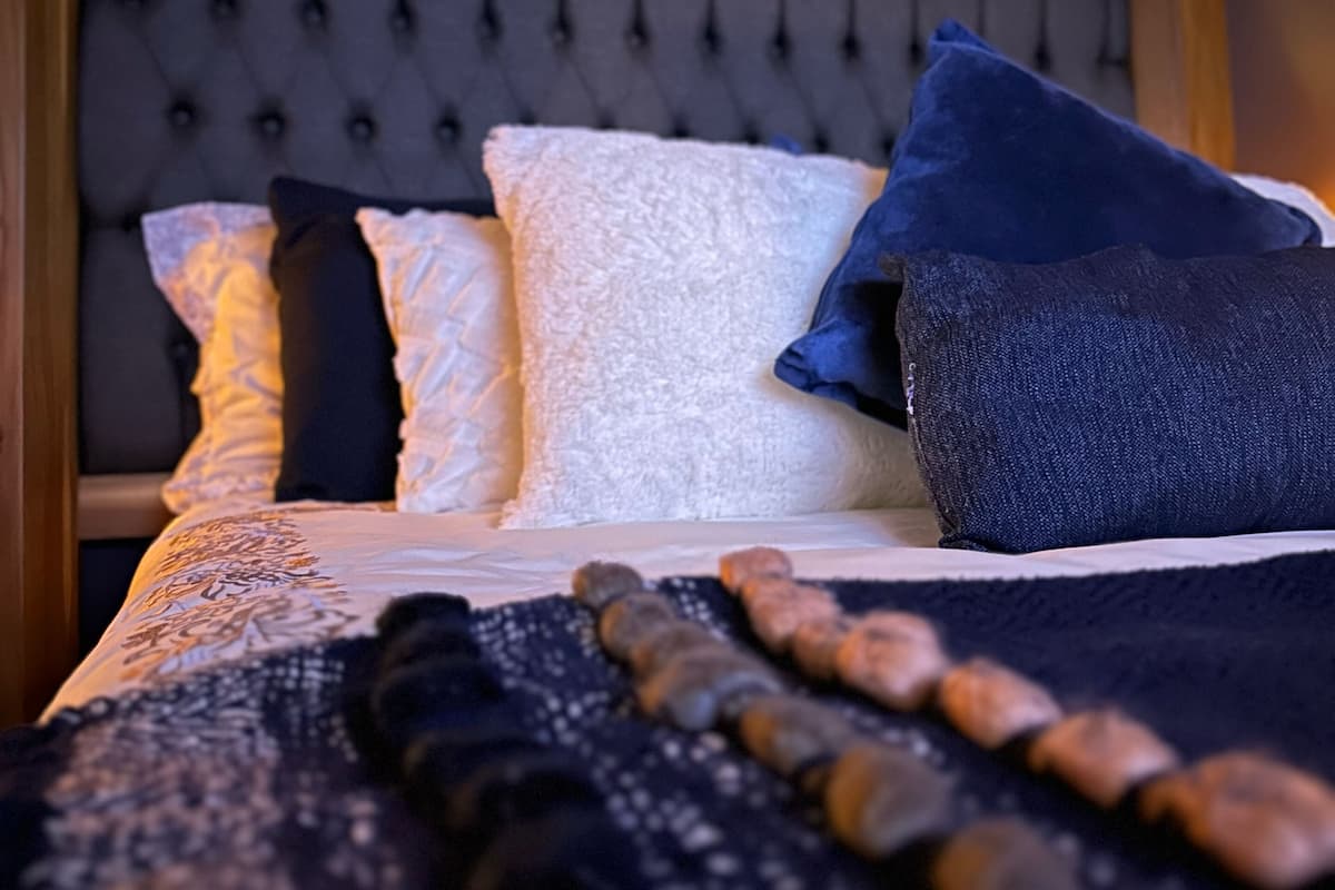 Vila Khas, pemandangan kolam renang | 1 kamar tidur, seprai katun Mesir, dan seprai premium