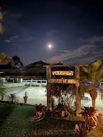 Televisión 32 pulgadas con canales de televisión digitales