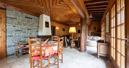 Chalet des Ormes - Maison pour 12, vue montage