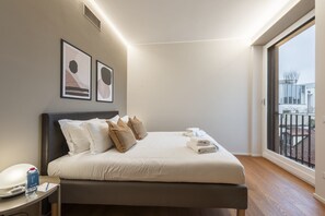 2 Schlafzimmer, Schreibtisch, Bügeleisen/Bügelbrett, kostenloses WLAN
