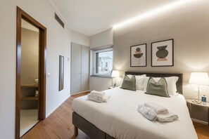 2 chambres, bureau, fer et planche à repasser, Wi-Fi gratuit