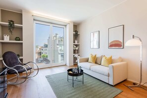 TV - Sweett | Luxury Velasca V (Milano)