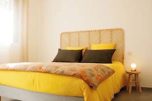 3 bedrooms, free WiFi, bed sheets - A15 mn de la mer Maison de Campagne Avec Jardin, 3 Chambres, Idéal Pour Familles (Saint-Nazaire-de-Pézan)