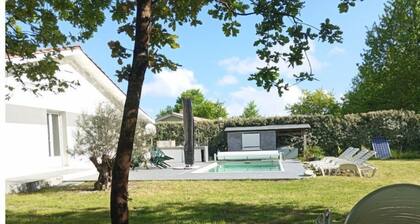 Maison 7 personnes sur terrain 1000m avec piscine chauffée