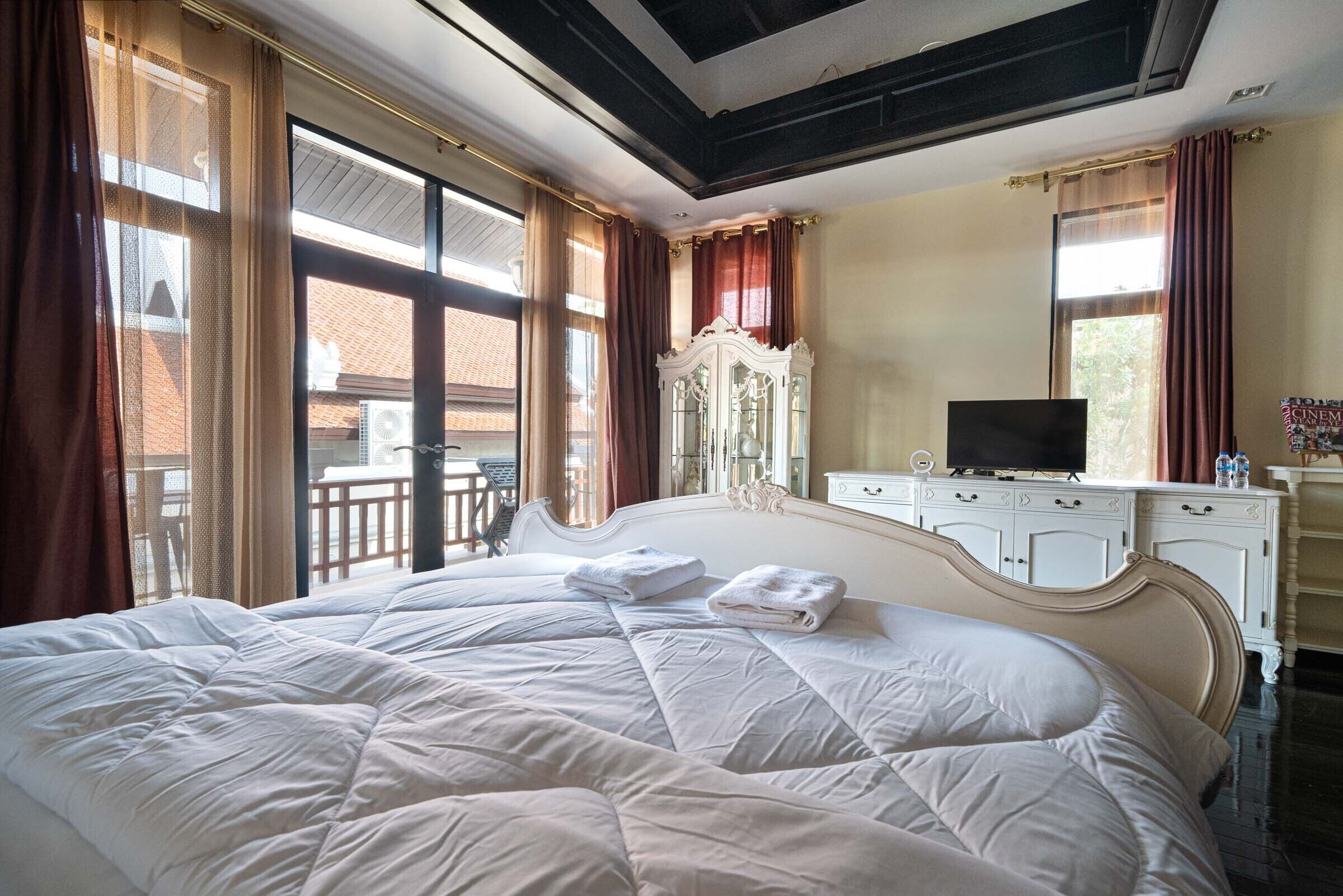 3 室のベッドルーム、アイロン / アイロン台、WiFi、ベッドシーツ