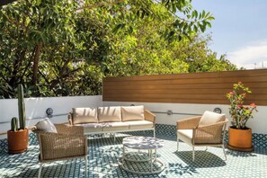 Deluxe Penthouse, City View | Terrace/patio