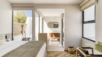 Ático Deluxe, vistas a la ciudad | 2 dormitorios, minibar, caja fuerte y decoración individual