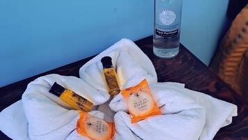 Towels, soap, shampoo, toilet paper