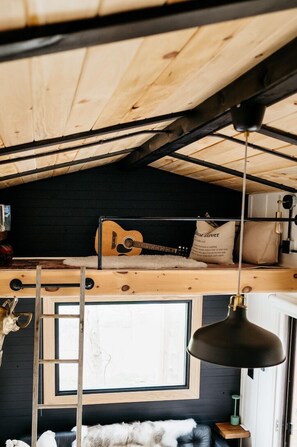 Interior - Tiny Home Stay Near Wine County, Bay View & Access (Hastings County)