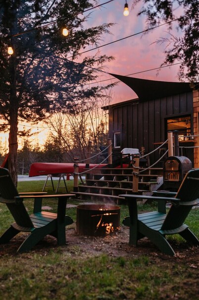 Tiny Home Stay Near Wine County, Bay View & Access