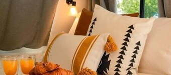 RV Glamping w/ Cowboy Tub, Lawn Games & Firepit