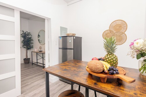 West Deco Boutique Apartments