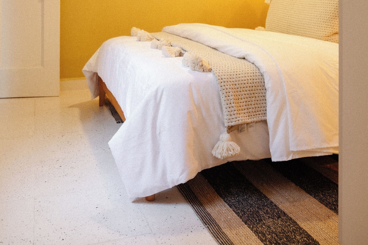 2 bedrooms, in-room safe, blackout curtains, free WiFi