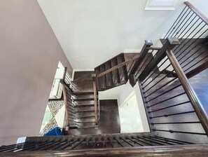 Interior - Simms Entire Home Brampton (Brampton)