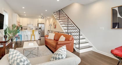 "Pura Vida" Fabulous 4 Bed Home near H St & Union Market