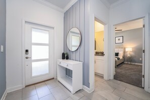 Interior - New Home- StoreyLake-Private Pool- 2 Free Water Parks-Near Disney and Universal. (Kissimmee)