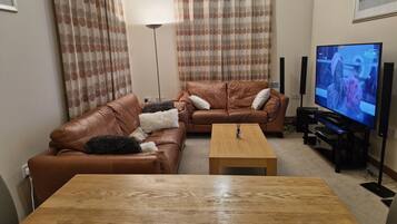 Apartment | Living area