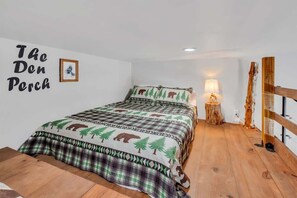 1 bedroom, WiFi, bed sheets - Secluded Stay • The Den at J-Barn (Joelton)