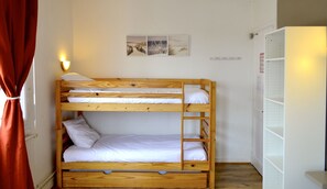 Suite, bany compartit | Wifi gratuïta