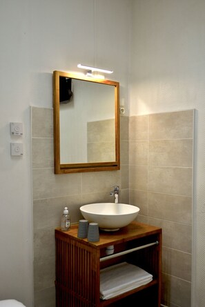 Kamar Double Ekonomi, kamar mandi umum | Wi-Fi gratis