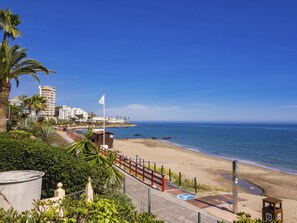 Beach nearby - Cubo's Apartamento Lubina Sun & Beach / beachfront / air conditioning / free wifi (Mijas Costa)