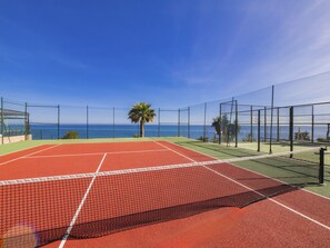 Sports court - Cubo's Apartamento Lubina Sun & Beach / beachfront / air conditioning / free wifi (Mijas Costa)