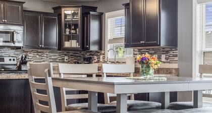 Stunning 5Bedroom3bath Bourbon Trail Retreat in Louisville's East End