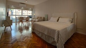 Apartemen | 1 kamar tidur dan Wi-Fi gratis